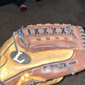 Baseball glove